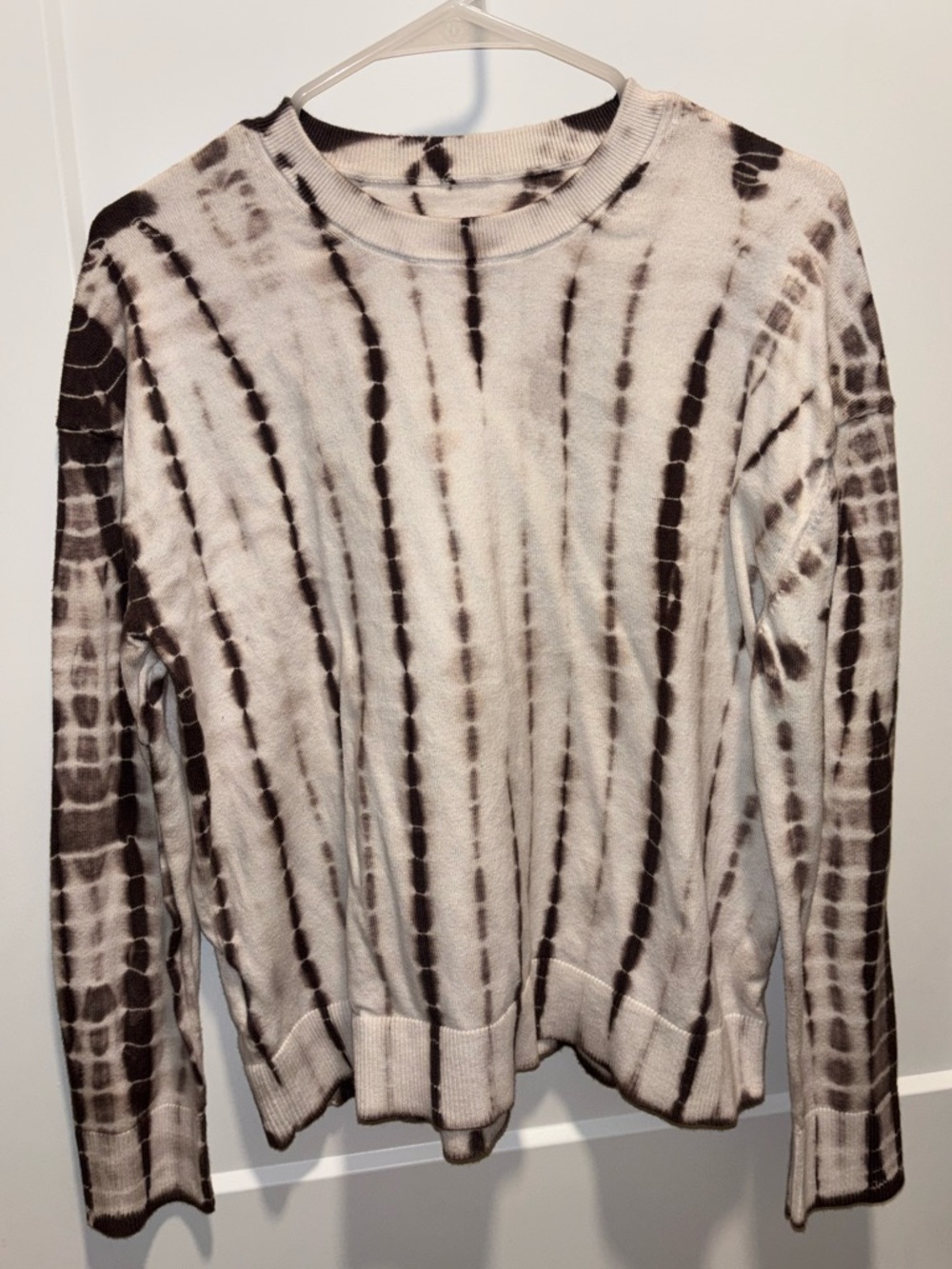 Auth Lululemon Brown/Cream Tie-Dye Crewneck Sweater- Women’s Size 6 - No Flaws